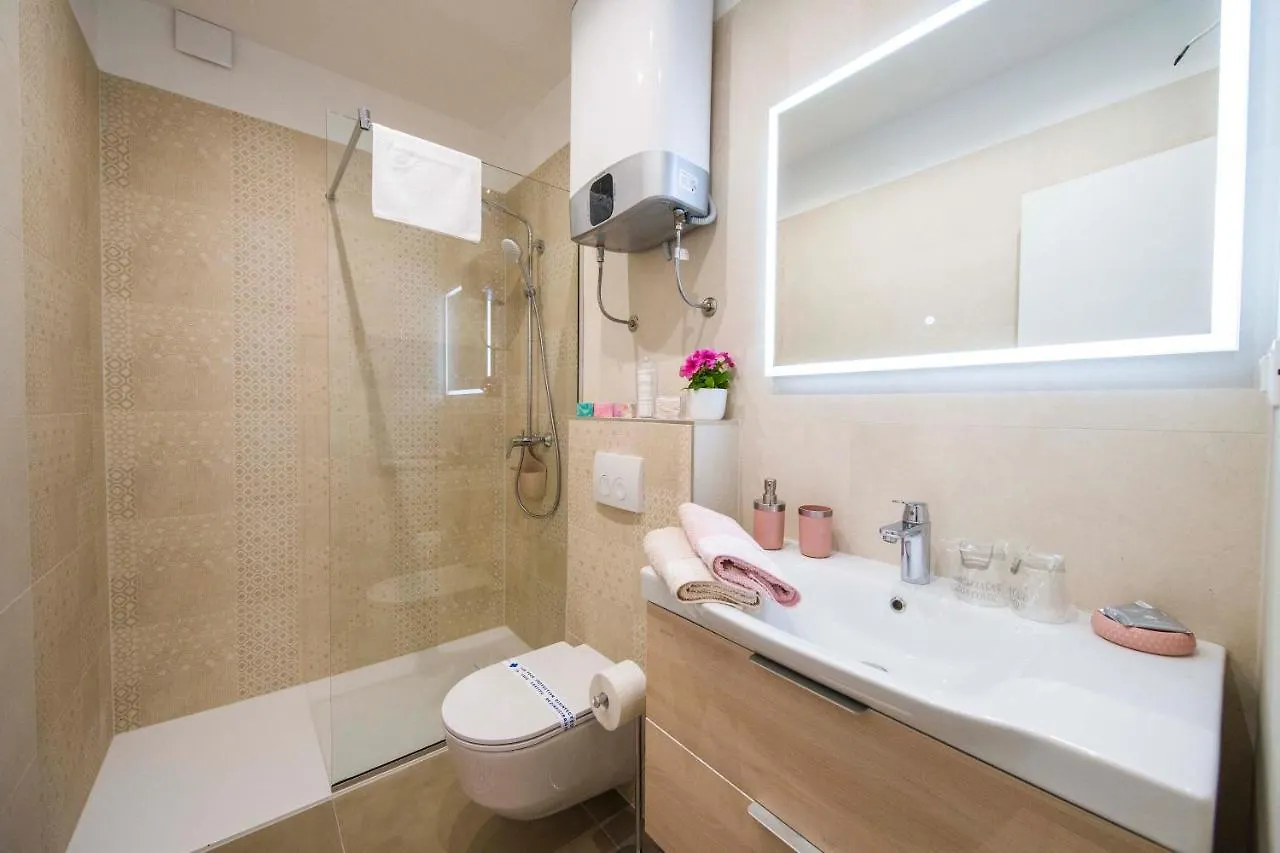 Amaris Luxury Apartments Split